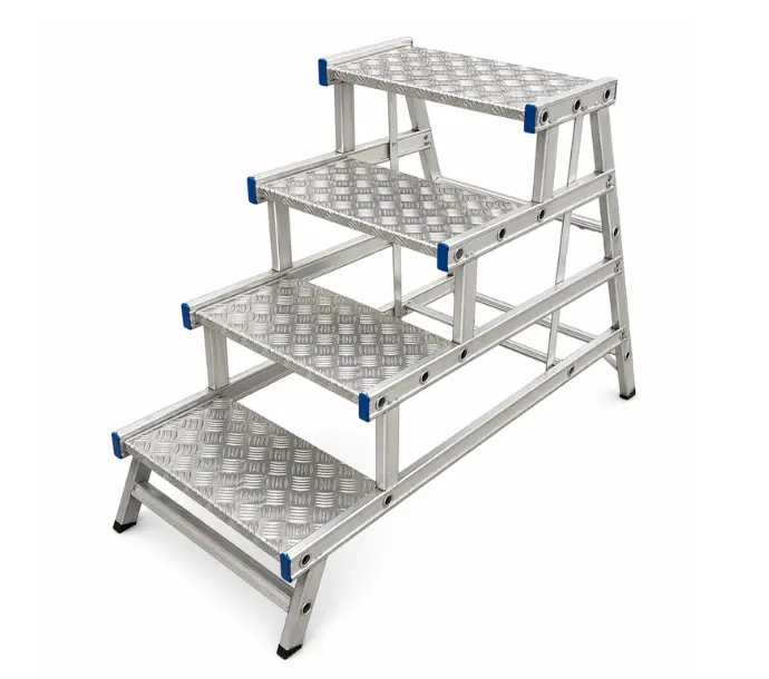 Banqueta Industrial em Alumínio